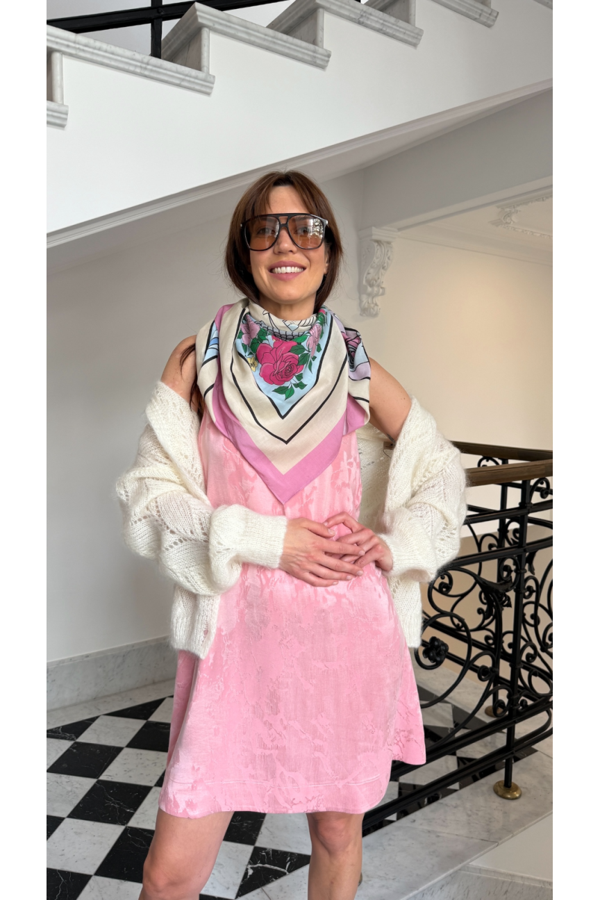 Apaszka Calais BTS Pink
