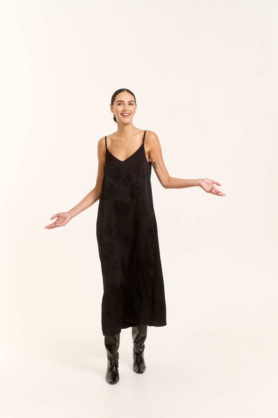 SUKIENKA SAVONA BLACK