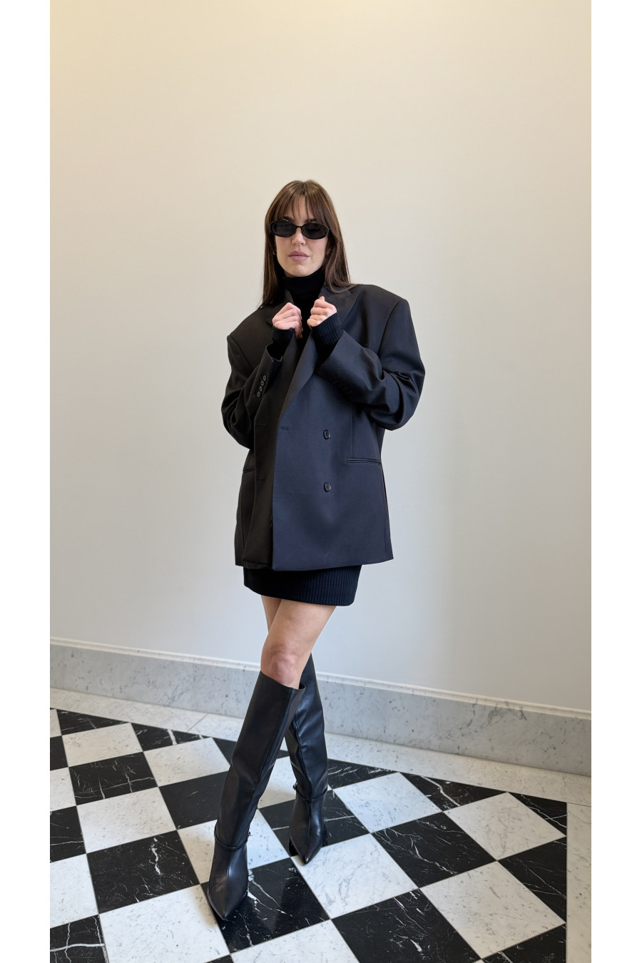 SUKIENKA FERRA BLACK